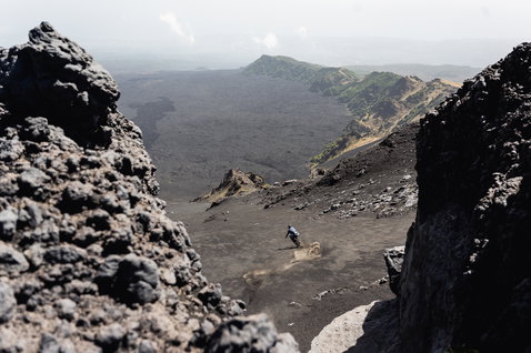 ION Scrub UTAH pants during freeride mountain biking on volcanic mountain terrain