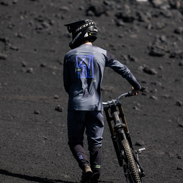 ION_Bike_Pants-Scrub-UTAH-unisex_Model-Pictures_8