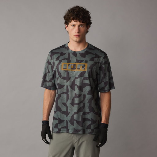 ION_Bike_Jersey-Ionic-SS-Mesh-AOP-unisex_Model-Pictures_1