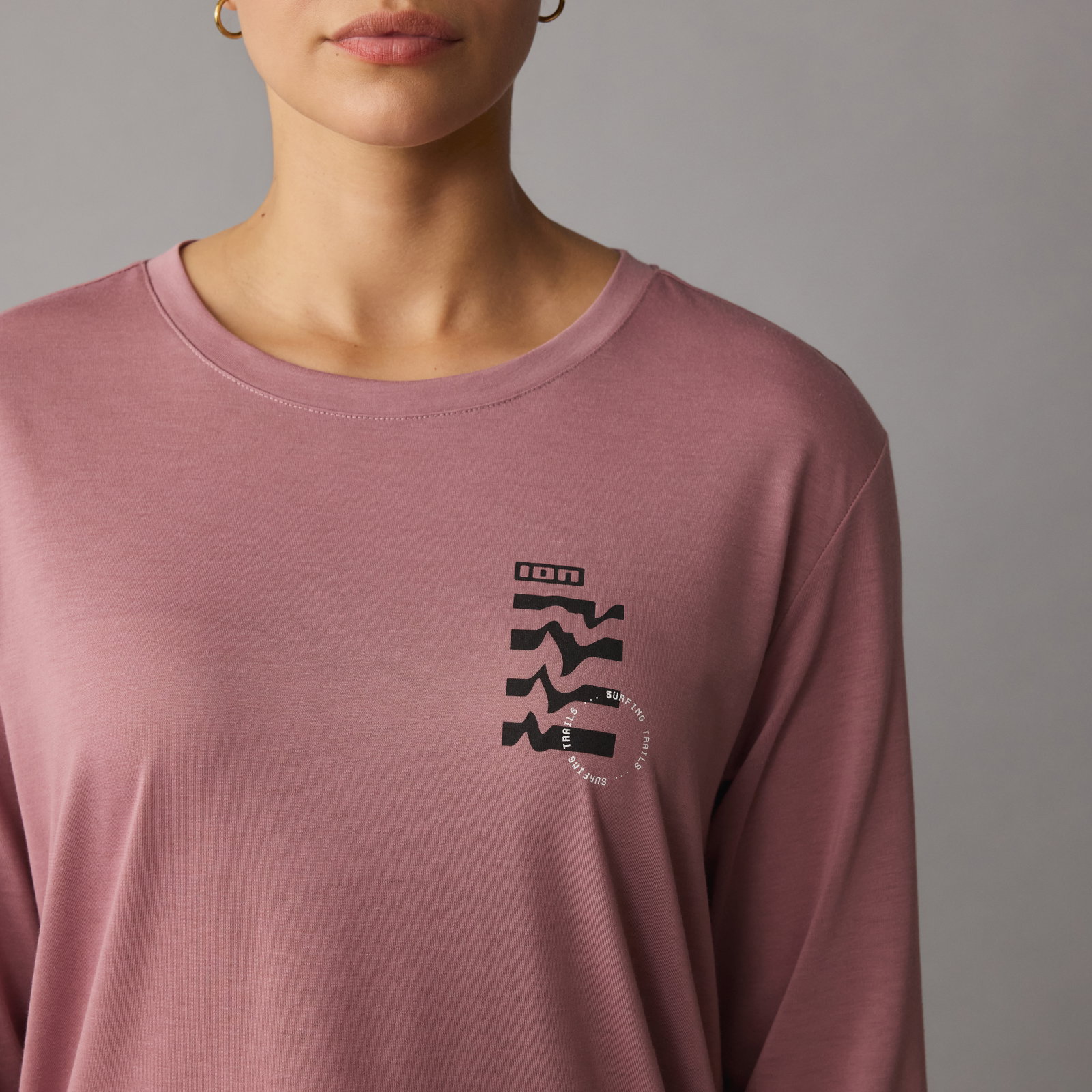 Maillot vélo manches longues ION Ionic femme en rose poudré pour le VTT