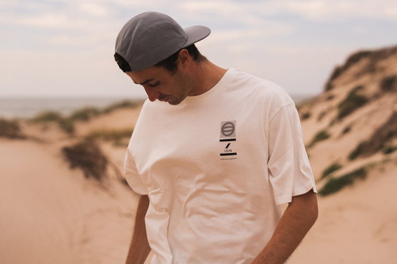ION_Water_Tee-Vibes-SS-men_Action-Shots_3